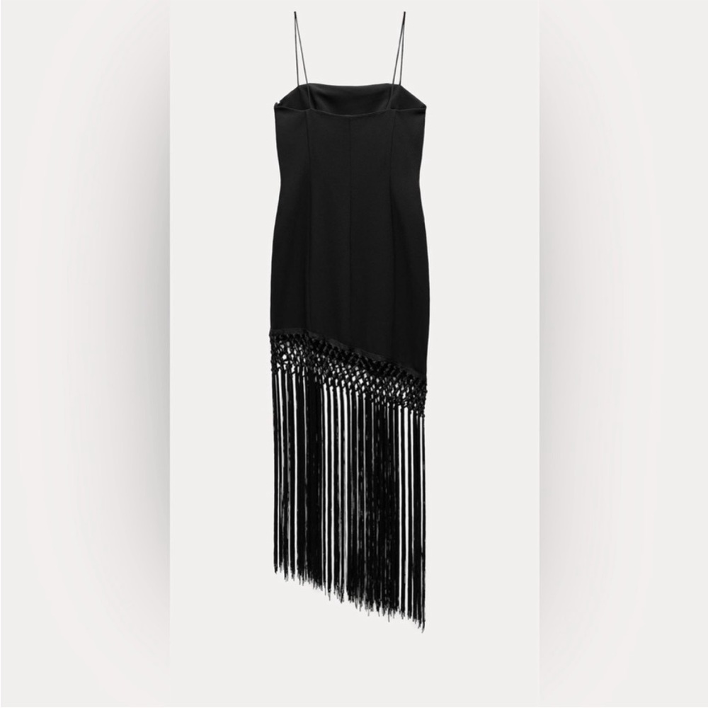 Spring /summer🌺  NWT ZARA FRINGED DRESS SIZE M
🚨 My prices are firm, no discount - Picture 13 of 13